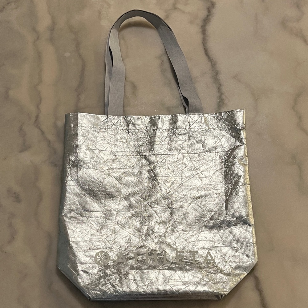 🎈Athleta Shiny Silver Metallic Tote Bag🎁Fill a Box for $20 Bundle Sale 📦